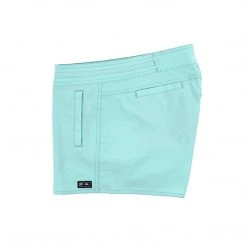 Apparel Traverse Hybrid Fishing Shorts - Women's Essentials Collection